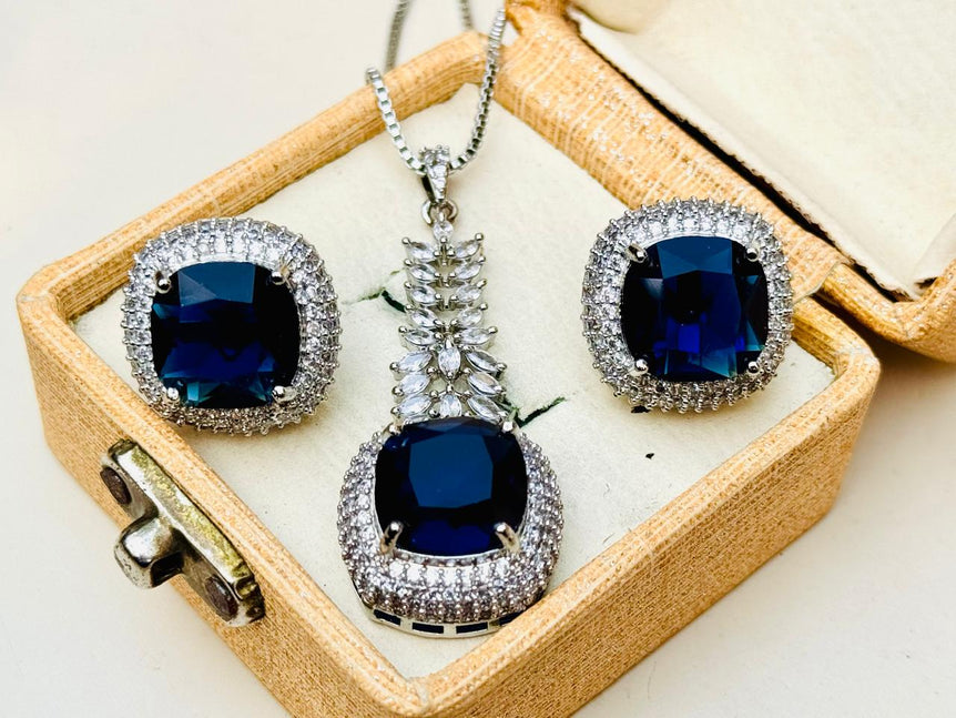 Imported branded Pendant sets