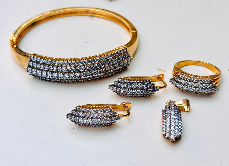 18 KARAT GOLD PLATED WITH REAL ZIRCONS