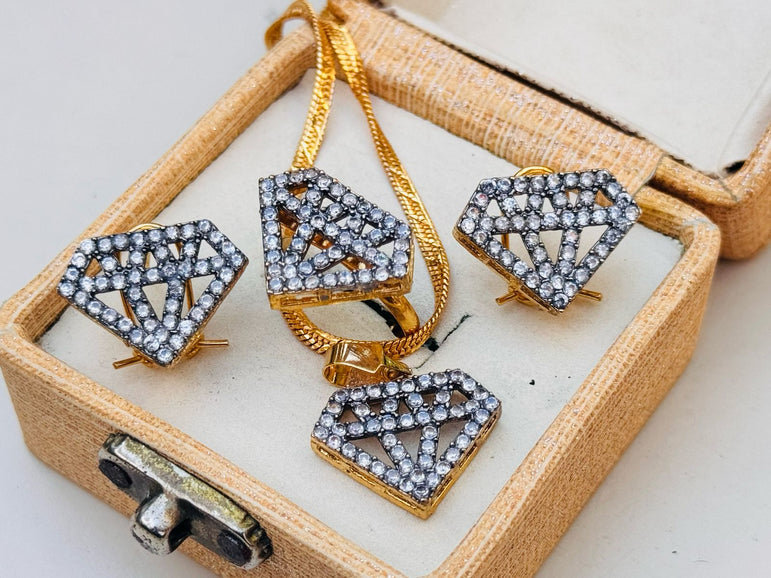Diamond Cut Zircon Set