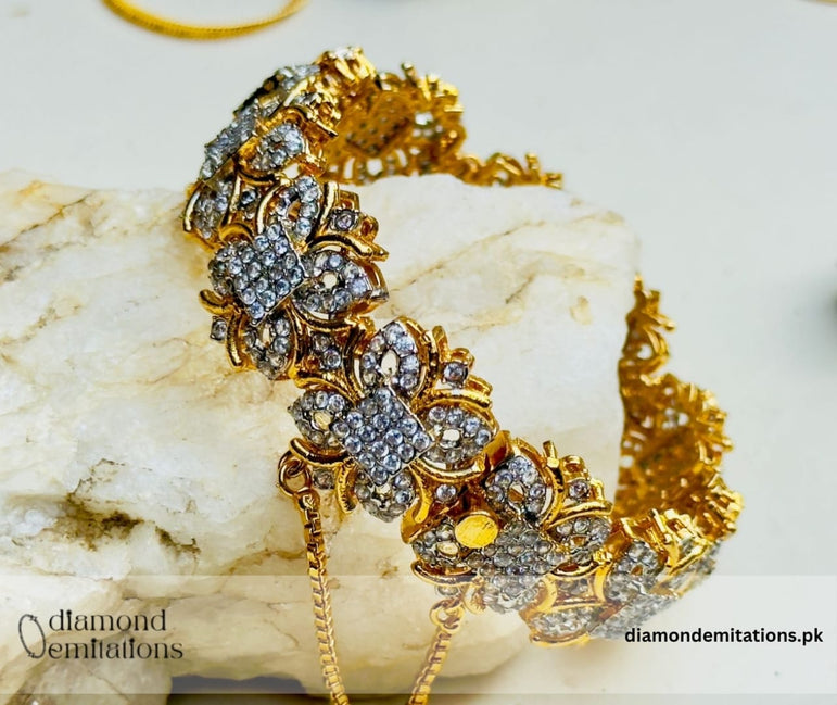 Traditional 22k Goldplated Karaa