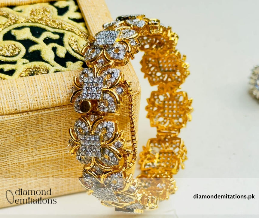 Traditional 22k Goldplated Karaa
