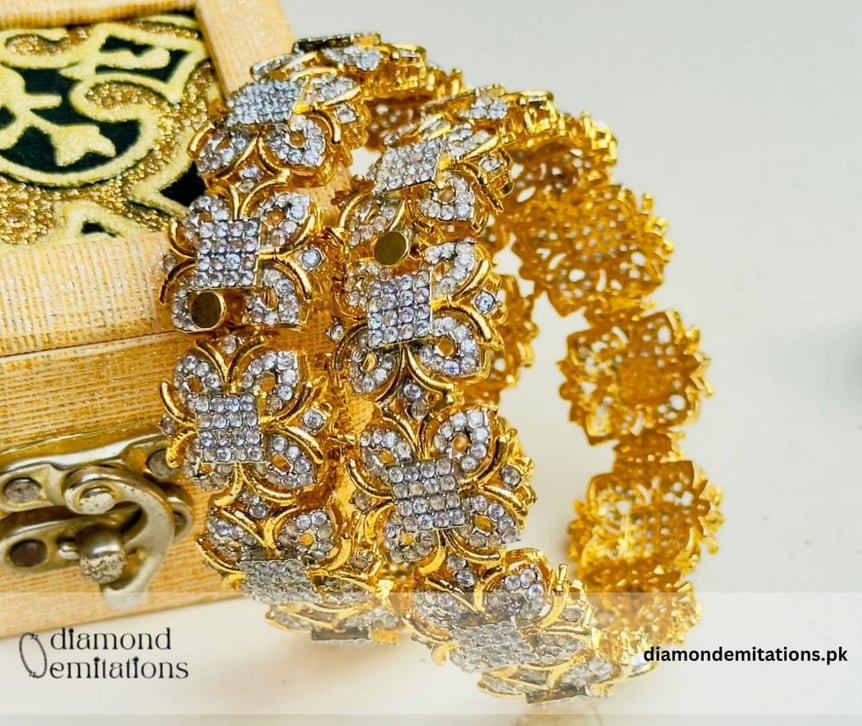 Traditional 22k Goldplated Karaa