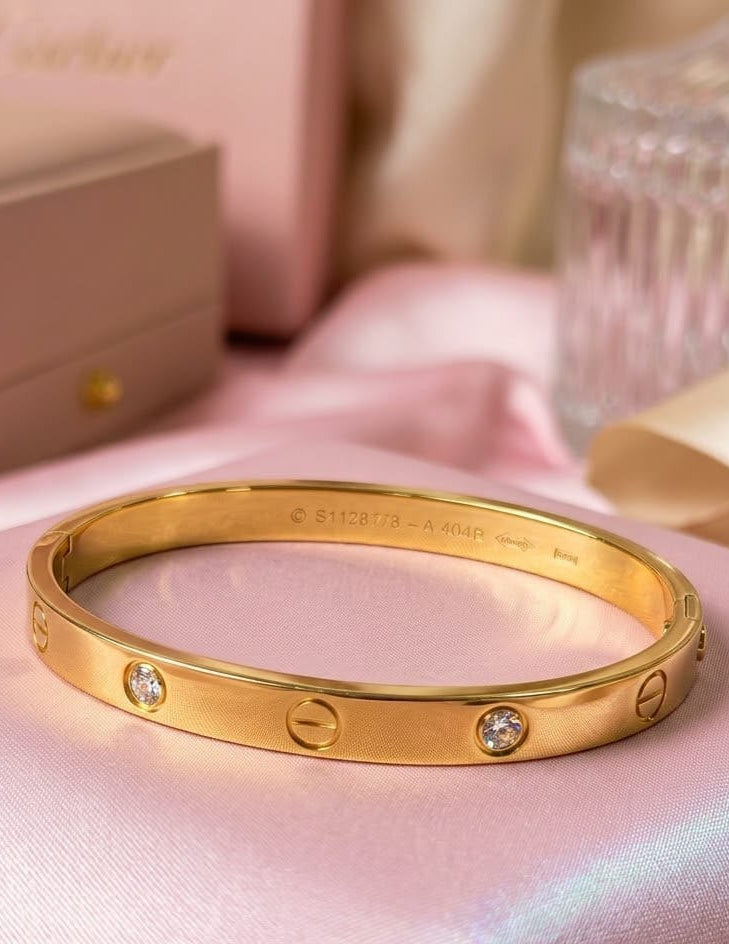Gold plated imported stainless steel handcuff