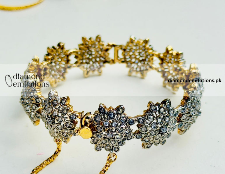 Traditional 22k Goldplated Karaa