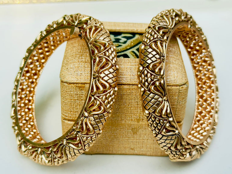 Goldplated Traditional Karaa