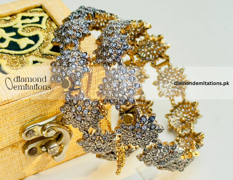 Traditional 22k Goldplated Karaa