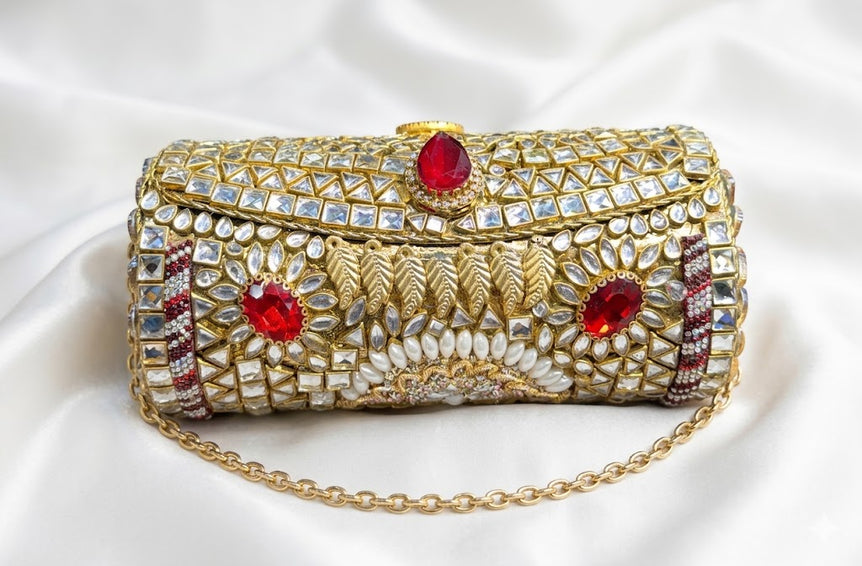 Traditional bridle clutch