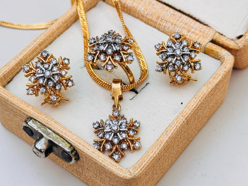 Diamond Cut Zircon Set