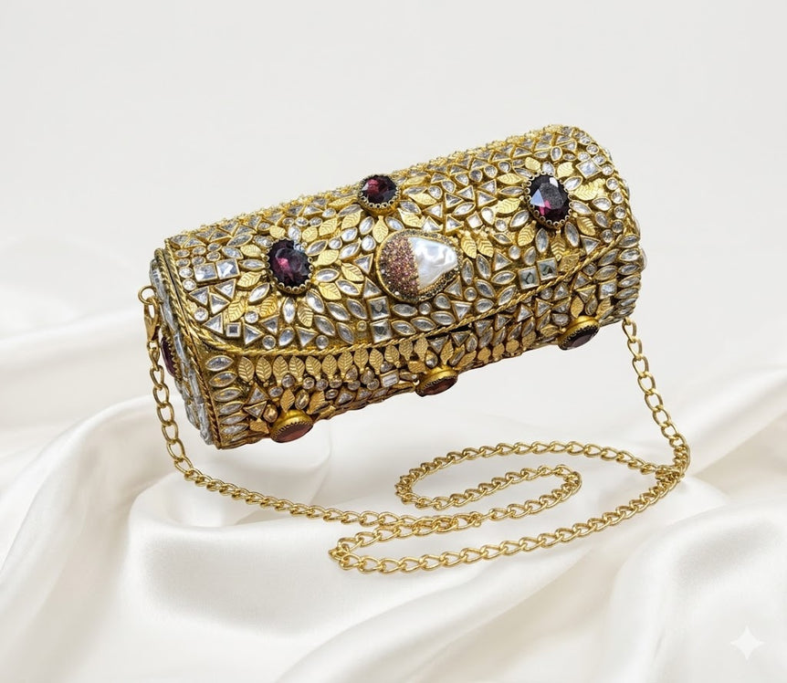 Traditional bridle clutch