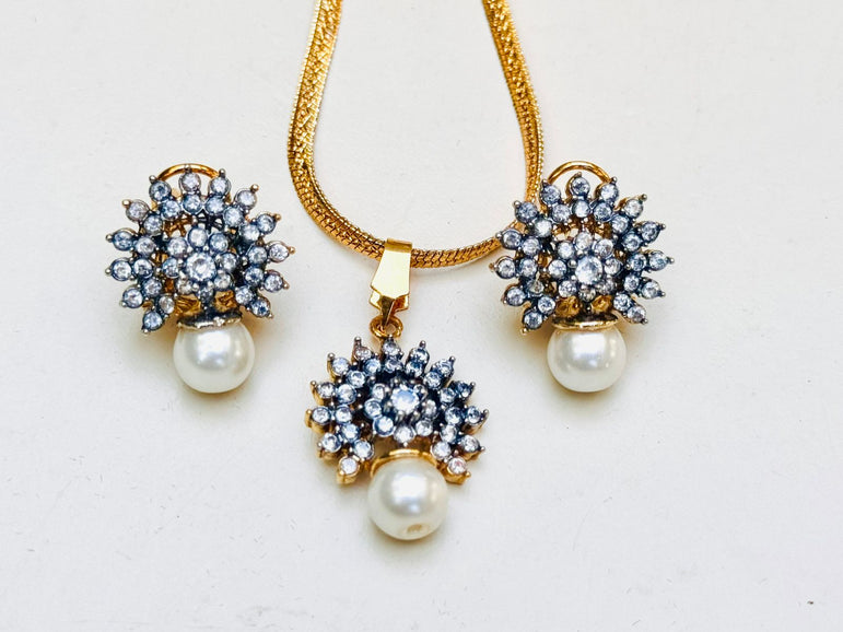 Goldplated Zircon set