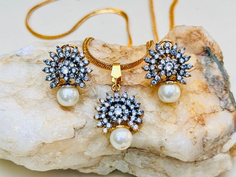 Goldplated Zircon set