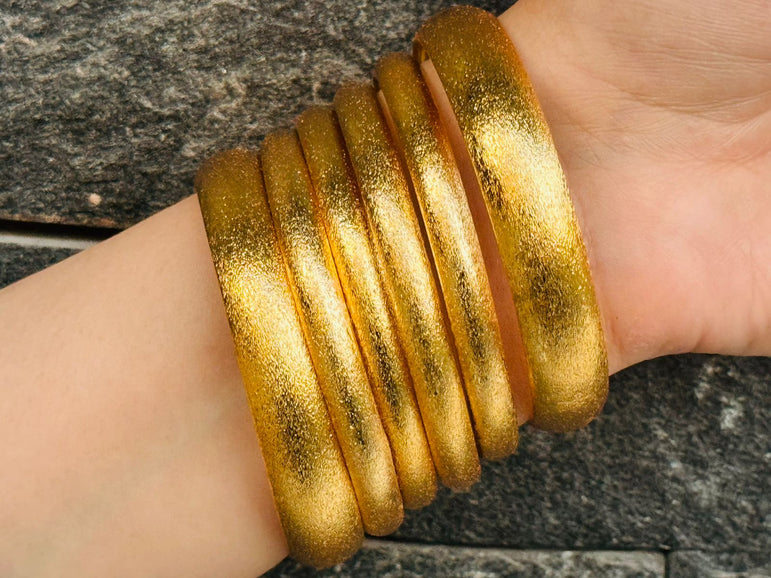 Goldplated bangles set