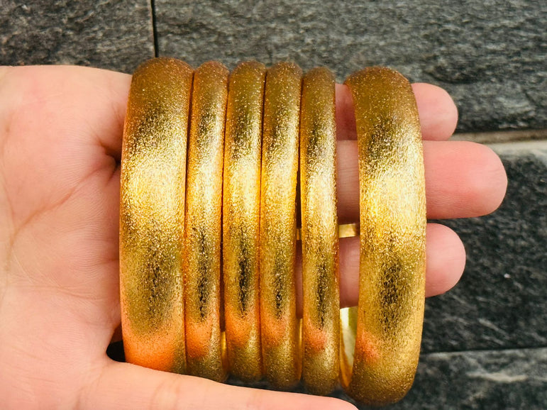 Goldplated bangles set