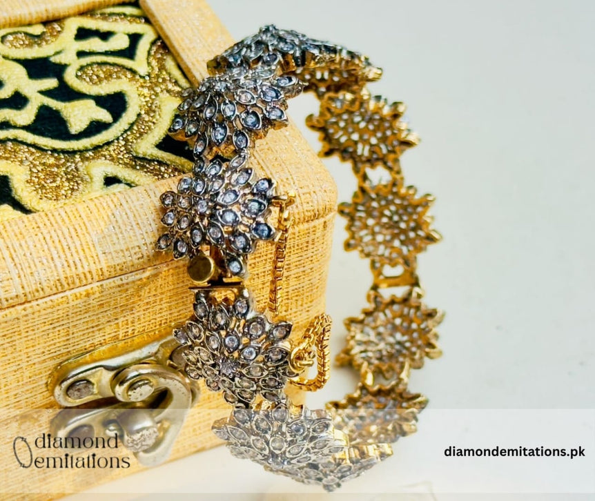 Traditional 22k Goldplated Karaa