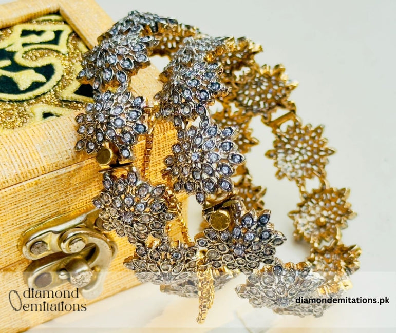 Traditional 22k Goldplated Karaa