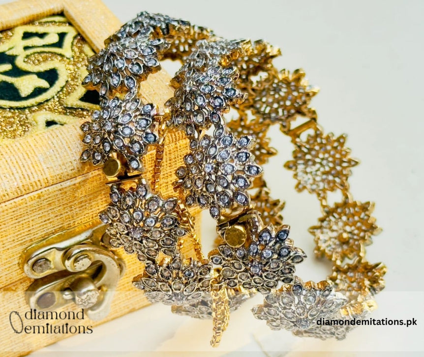 Traditional 22k Goldplated Karaa