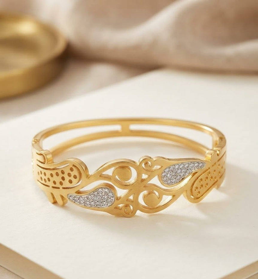 Gold plated imported stainless steel handcuff