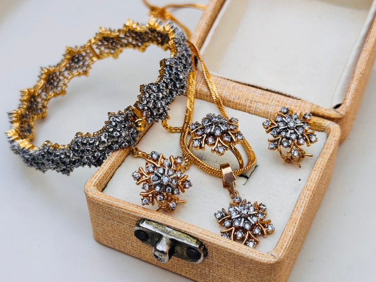 Goldpalted Real Zircon Combo Deal