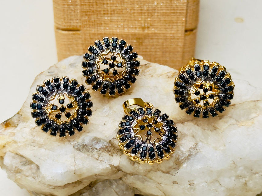 Designer Pendent Set