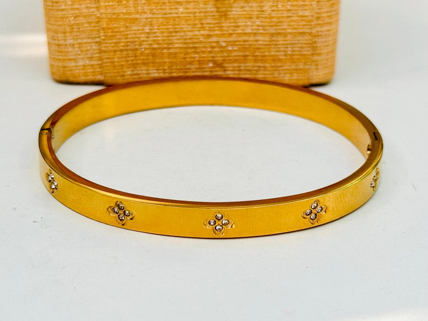 Goldplated Imported Openable Bracelet