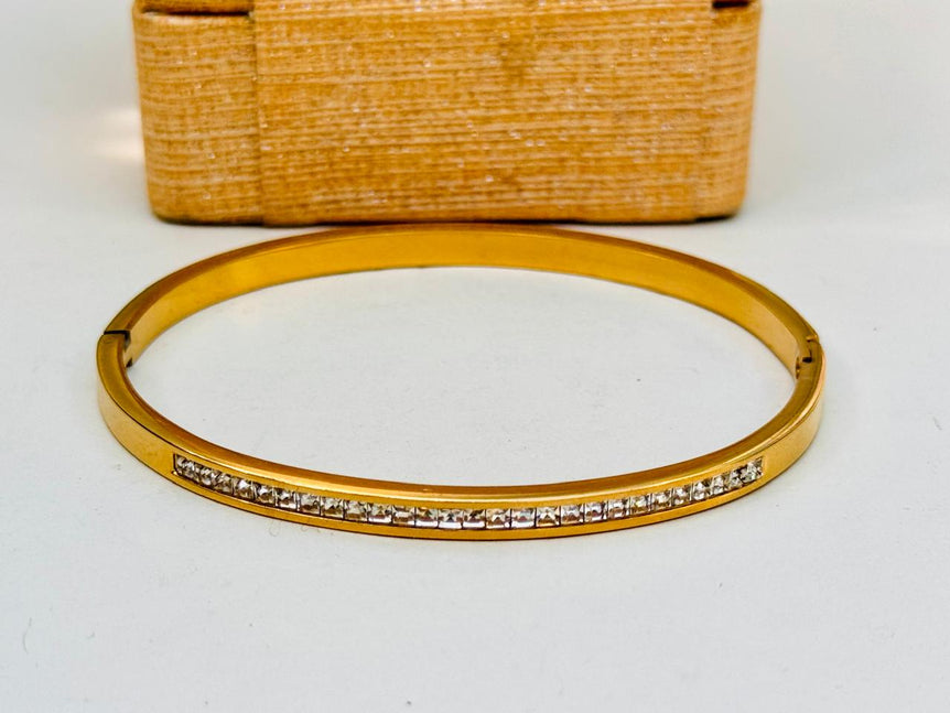 Goldplated Imported Openable Bracelet