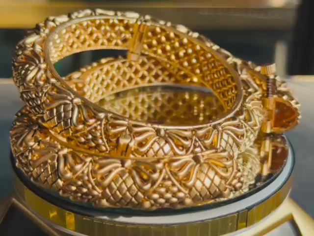 Goldplated Traditional Karaa