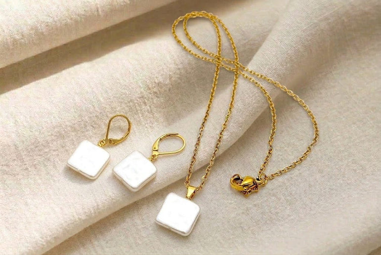 Imported branded Pandant sets