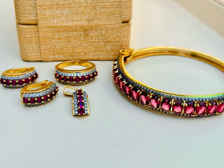 18 KARAT GOLD PLATED WITH REAL ZIRCONS