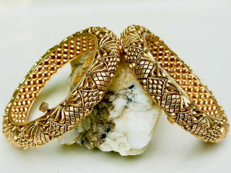 Goldplated Traditional Karaa