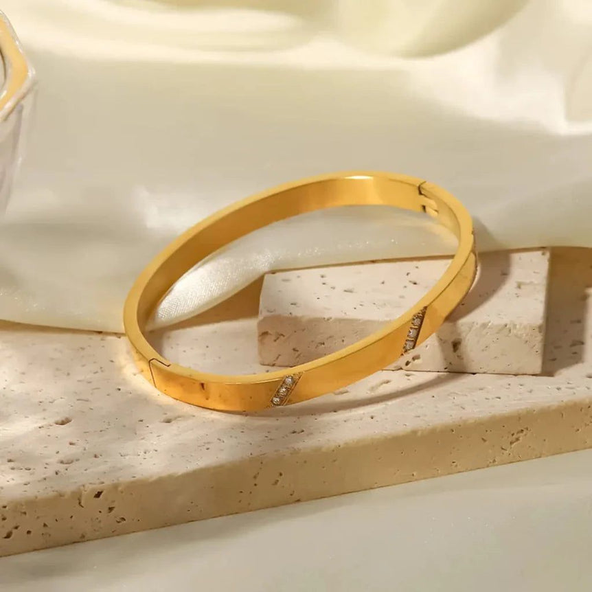Goldplated Handcuff