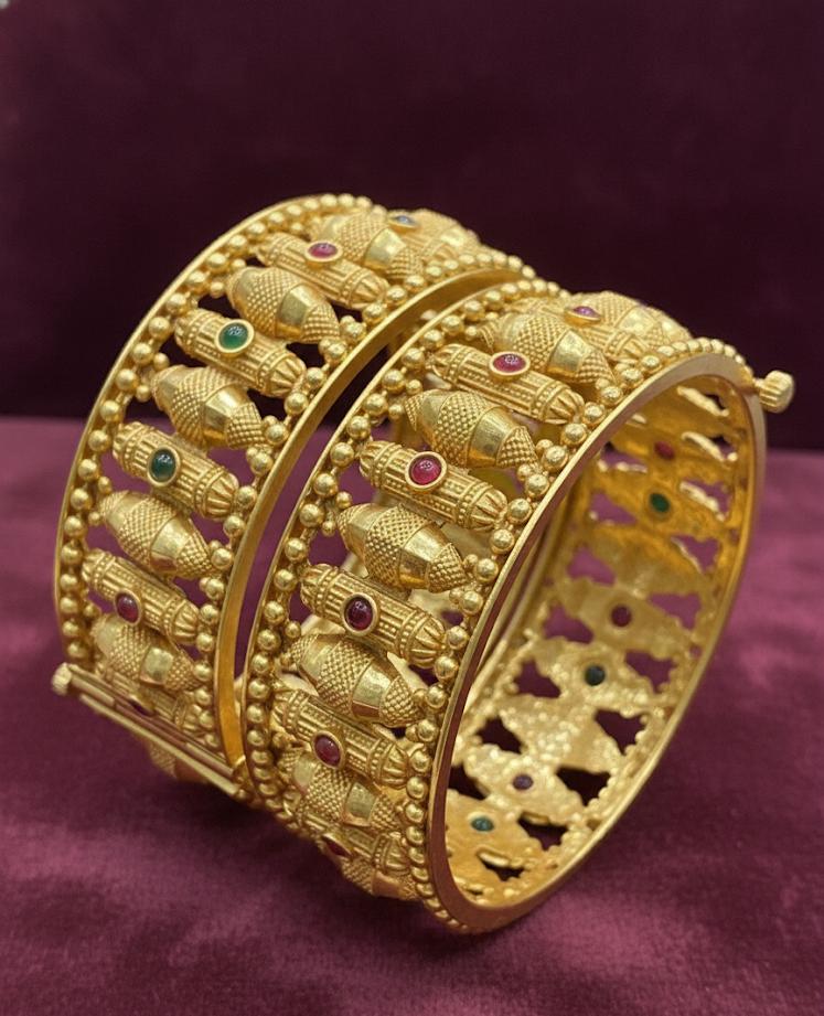 Goldplated Indian Rajwari Karaa