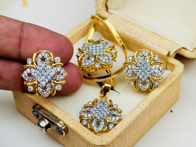 22k Gold Plated Diamond cut Pendant Set